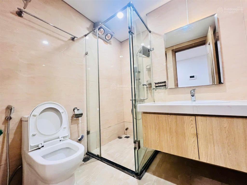 Chính chủ bán ch 3n 2vs. dt 99m2. giá 9 tỷ. đc thống nhất complex, thanh xuân. nội thất full