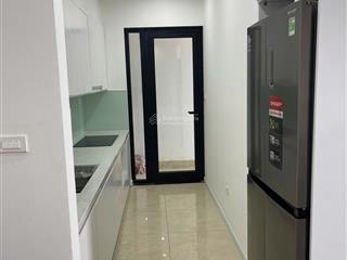 Chính chủ bán ch 2n  2vs. dt 70m2. giá 6,2 tỷ. đc the garden hill 99 trần bình. full nội thất