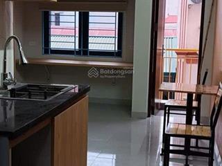 Cho thuê phòng trọ, ccmn, cạnh hv tài chính, đh mỏ địa chất, mấy bước chân. thang máy xịn sò