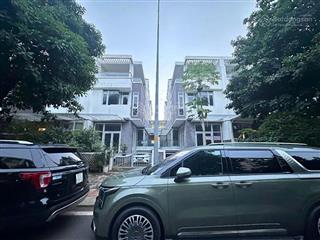 Bán biệt thự căn góc (từ 180m2), jamona golden silk, full nội thất, khu compound đẳng cấp quận 7
