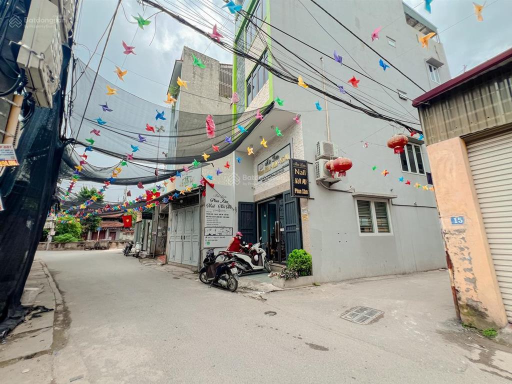 Bán đất đại mỗ nam từ liêm. dt 110m2. mặt tiền 6.7m. giá 17.5 tỷ (còn thương lượng)