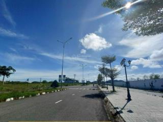 Chính chủ bán nền đường võ văn kiệt tại khu đô thị mới hà tiên 100,2m2  sổ đỏ, mặt tiền 6m