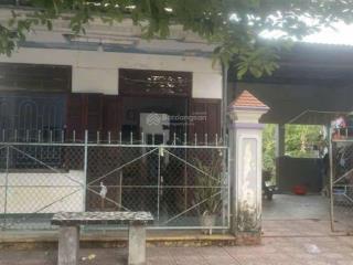 Mặt tiền đường lê hồng phong, 395m2, có 300m2 đất thổ cư, ngay trung tâm, đối diện trụ sở công an