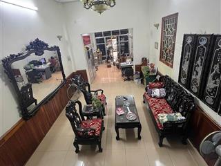 Cho thuê nhà 2.5 tầng  diện tích 100m2 tại thanh trì