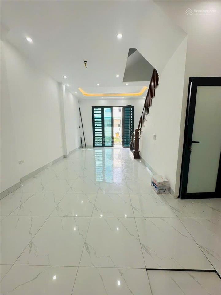 Bán nhà 3pn, 3wc, 35m2 tại đường 21b,cao viên,giáp p yên nghĩa,đi tt hà đông chỉ 10p giá 2,9 tỷ