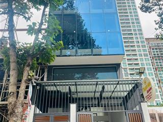 Mặt tiền trần hưng đạo , vị trí siêu đẹp , ngang 6,5m dài 17m, nhà mới 5 tầng kinh doanh ngay