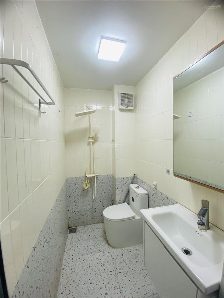 Phân lô chiến thắng văn quán hà đông 46m, 5 t, mt 4m, 15,x tỷ( x bé xíu)ngõ ôtô tránh 2 thoáng