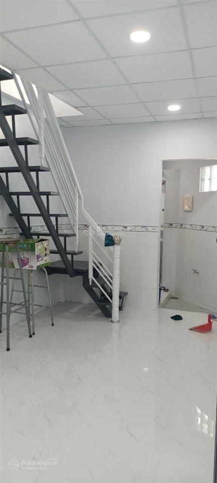 Bán nhà hẻm 23,7m2 chính chủ đường tôn thất thuyết, phường 18, quận 4
