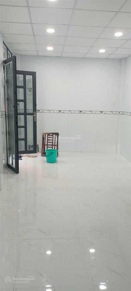 Bán nhà hẻm 23,7m2 chính chủ đường tôn thất thuyết, phường 18, quận 4