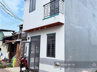 Chủ cần bán ngợp nhà 60m2 sát chợ đại hải ,bê tông 8m giá 3 tỉ 050 , đang kd cho thuê 9tr/th