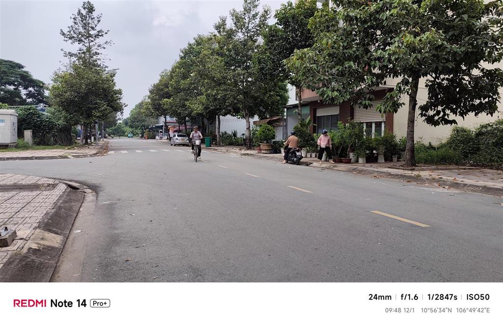 Bán gấp đất mặt tiền đường d4 khu d2d biên hòa chỉ 7.5tỷ