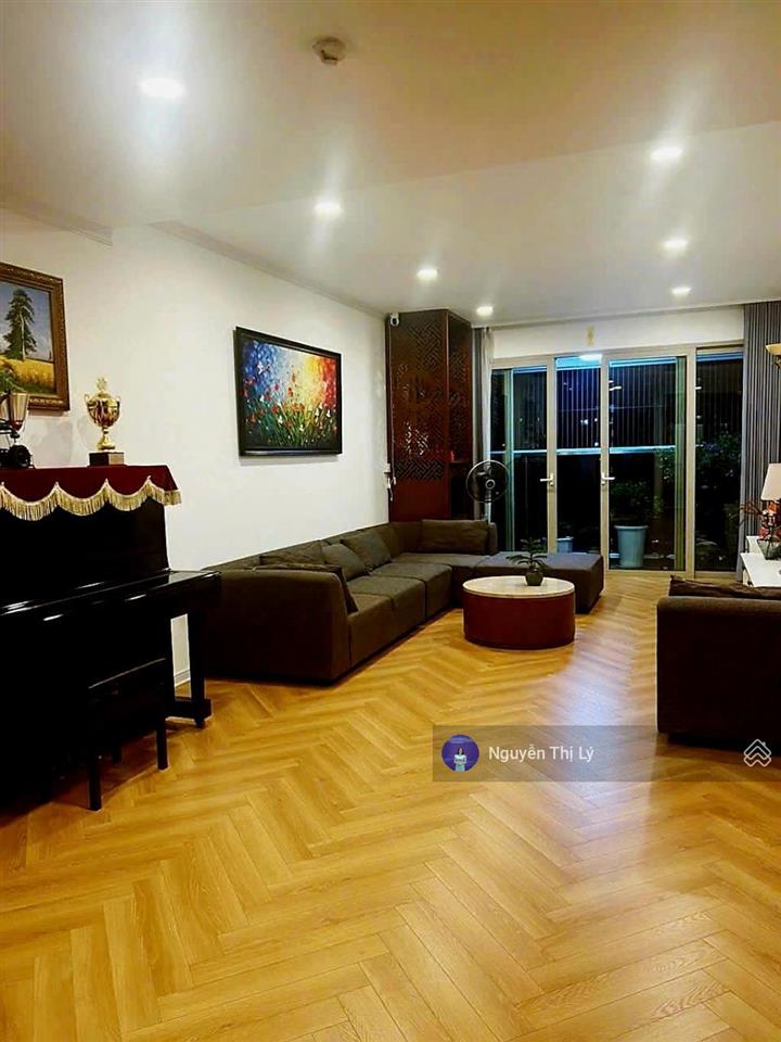 Chung cư cc trung hòa 173m2 3 ngủ nội thất 5 sao sát amsterdam 300m ra big c 20.6 tỷ