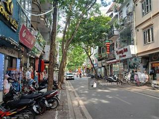 Đất nghĩa tân  kinh doan  gần phố  vỉa hè rộng  80m  thế đất vuông đẹp  44 tỷ(đcg4045424)