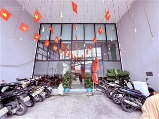 Hiếm. ngang khủng gần 8m  nhà mặt tiền phong phú, ở hoặc xây chdv, thương lượng mạnh. quận 8