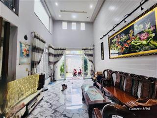 Rẻ 2 tỷ. bán nhà mặt tiền phạm hùng, ngang khủng 5m5, xây 56 tầng, dòng tiền 80tr. quận 8.