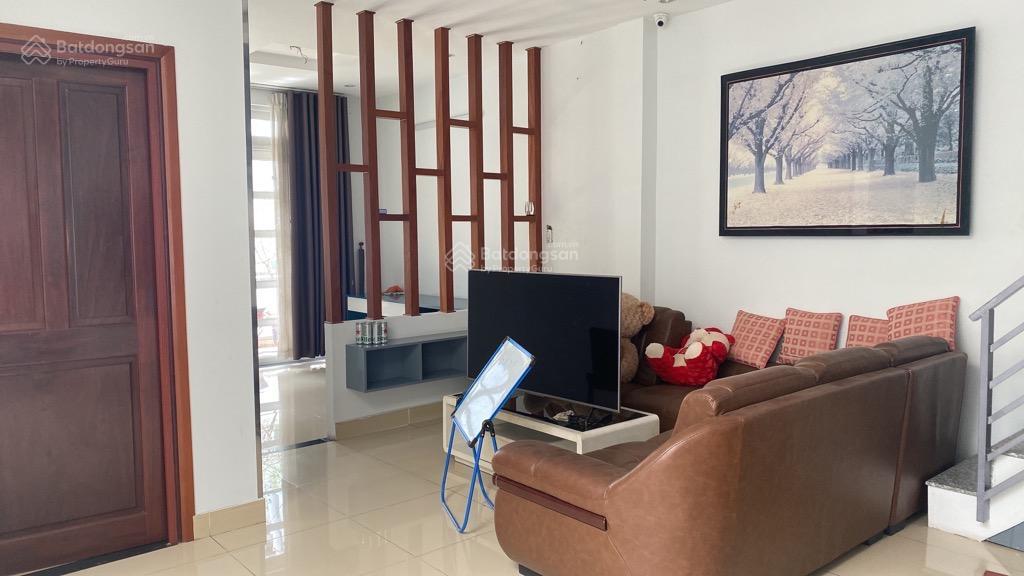 Gấp rẻ 2 tỷ. bán nhà mặt tiền ngang khủng 8m x 30m, xây mới cao 4 tầng, đường phạm thế hiển, quận 8