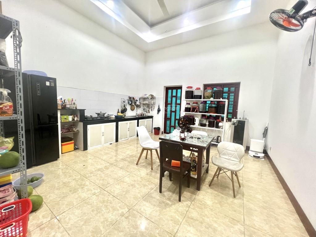 Bán nhà 4 tầng, ngang 5m, khu dân trí cao, an ninh. view đối diện công viên, gần parcmal quận 8