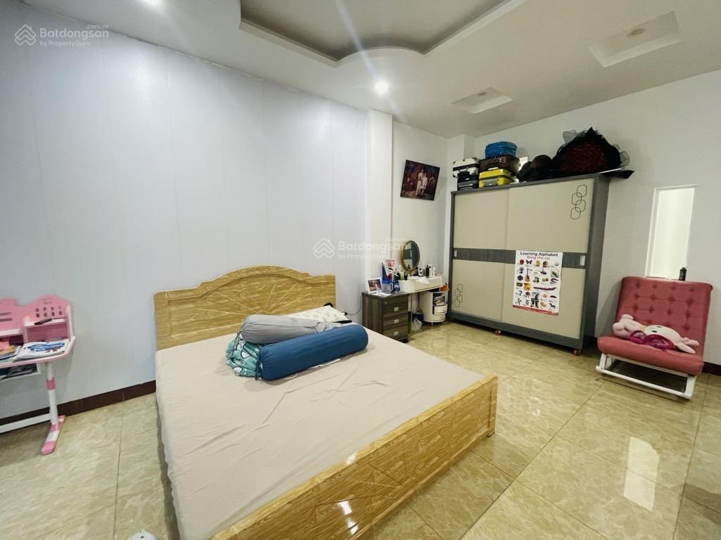 Bán nhà 4 tầng, ngang 5m, khu dân trí cao, an ninh. view đối diện công viên, gần parcmal quận 8