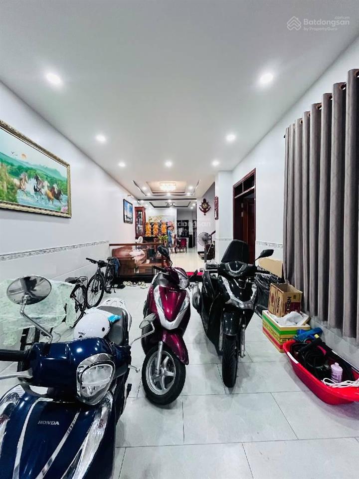 Bán nhà mặt tiền kinh doanh cao lỗ, 4 tầng (4m x 20m), kdc cao cấp, đối diện aeon mall, quận 8