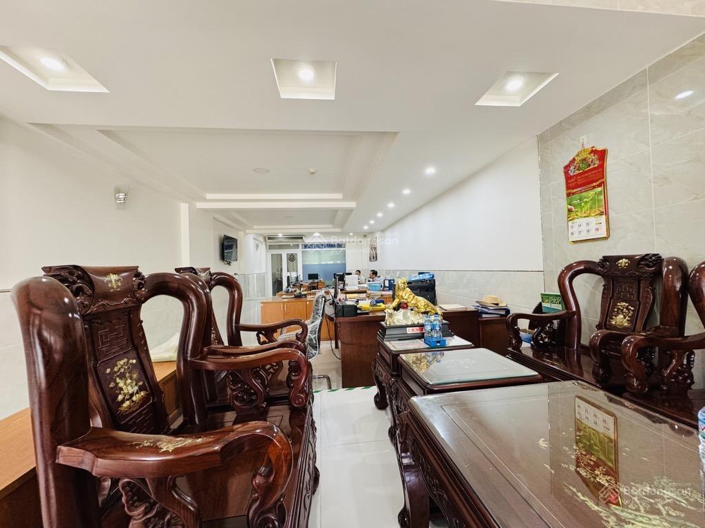 Bán nhà mặt tiền kinh doanh cao lỗ, 4 tầng (4m x 20m), kdc cao cấp, đối diện aeon mall, quận 8