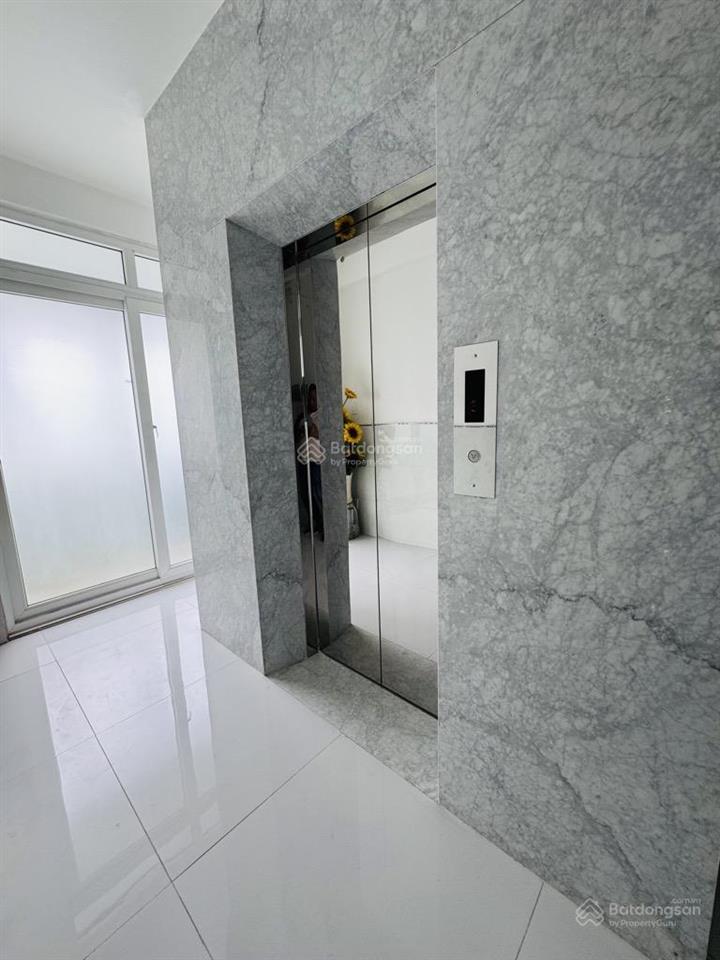 Bán nhà mặt tiền kinh doanh cao lỗ, 4 tầng (4m x 20m), kdc cao cấp, đối diện aeon mall, quận 8