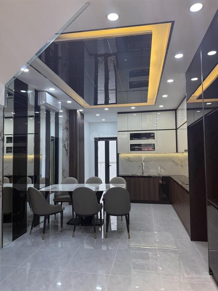Giảm 500 triệu bán nhà mặt tiền cao lỗ, 4 tầng, 100m đến aeon mall, kd 90 triệu/tháng, quận 8