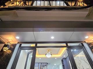 Nhà lô góc gần phố 38.5m2, 5 tầng  8 ngủ cửa sổ thoáng mới kính koong  vừa ở vừa đầu tư dòng tiền