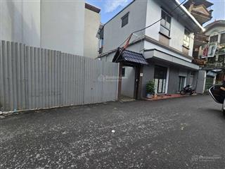 Đất lô góc siêu đẹp còn sót lại  70m, mặt tiền 5m  oto tránh  khu phân lô đẹp  xây gì cũng đẹp