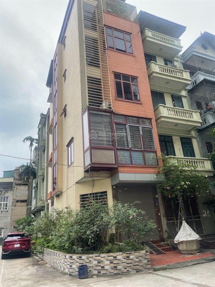 Nhà lô góc nguyễn an ninh hai bà trưng nhà dân xây ôtô 7 vào nhà