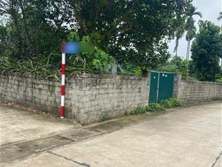 Siêu đẹp. lô góc. mt 10m nở hậu. dt 370m có 75m thổ cư. tt ba trại . giá 2,x tỷ qt 0984 952 ***