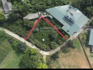 Rẻ nhất ba trại . dt 700m có 250m thổ. lô góc 2 mt  rộng 30m view thoáng, sẵn cây ăn trái. 2,x tỷ