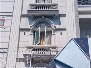 Nhà mặt tiền tọa lạc ngay trung tâm phố 80 bùi viện  1 trệt 1 lửng 4 lầu  giá tốt  0966 779 ***