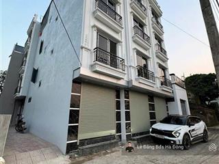 Ngộp bank bán gấp 4 tầng, 40m2, ở luôn  đường ô tô đỗ cửa. ngay gần trường chợ, ubnd, nhà vh