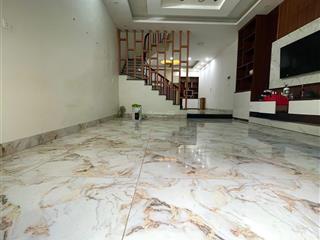 Bán nhà trung tâm xuân đỉnh  gần ngoại giao đoàn  70m2  4 tầng  mt 5m  giá 16 tỷ (có tl)