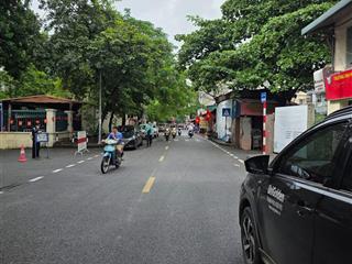 Bán 65m2  6 tầng  mt 4,5m  21 tỷ ( có tl). phố dương quảng hàm  cầu giấy.   0902 193 ***.
