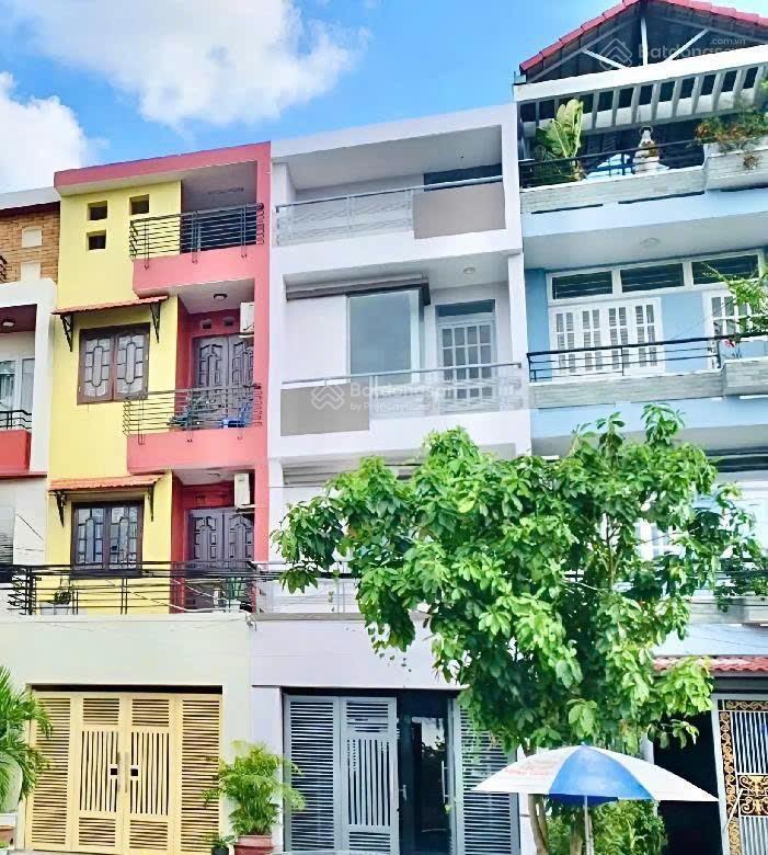 Giảm 300 triệu bán nhà mặt tiền kinh doanh, shr vuông vức, dtsd 174m2, nguyễn thị thập, quận 7