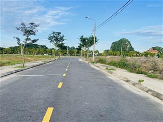 [ chính chủ ]. bán gấp lô đầm sen, đông nam b2126. ( sát sông và công viên ).