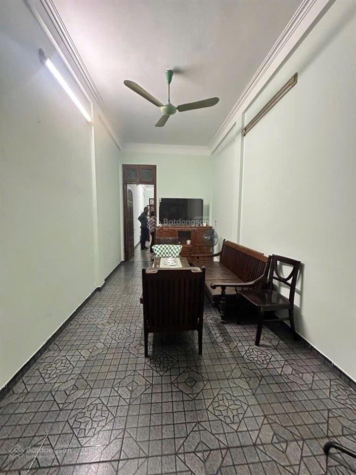 Rẻ  hiếm  nhà phố tây sơn  trung tâm q. đống đa  oto đỗ cửa