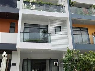 Bán nhà 3 tầng mới hoàn thiện gói 8 mỹ gia gần hồ bơi
