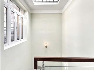 Nhà 5 tầng btct ngay đh qt hồng bàng  xe hơi  70 m2 nở hậu khu đh vip bình thạnh