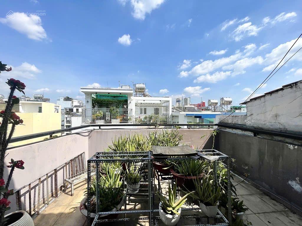 Chính chủ! nhà 5 tầng btct 64m2 nở hậu  sát mt hoàng hoa thám  xe hơi ngủ trong nhà khu cao tầng