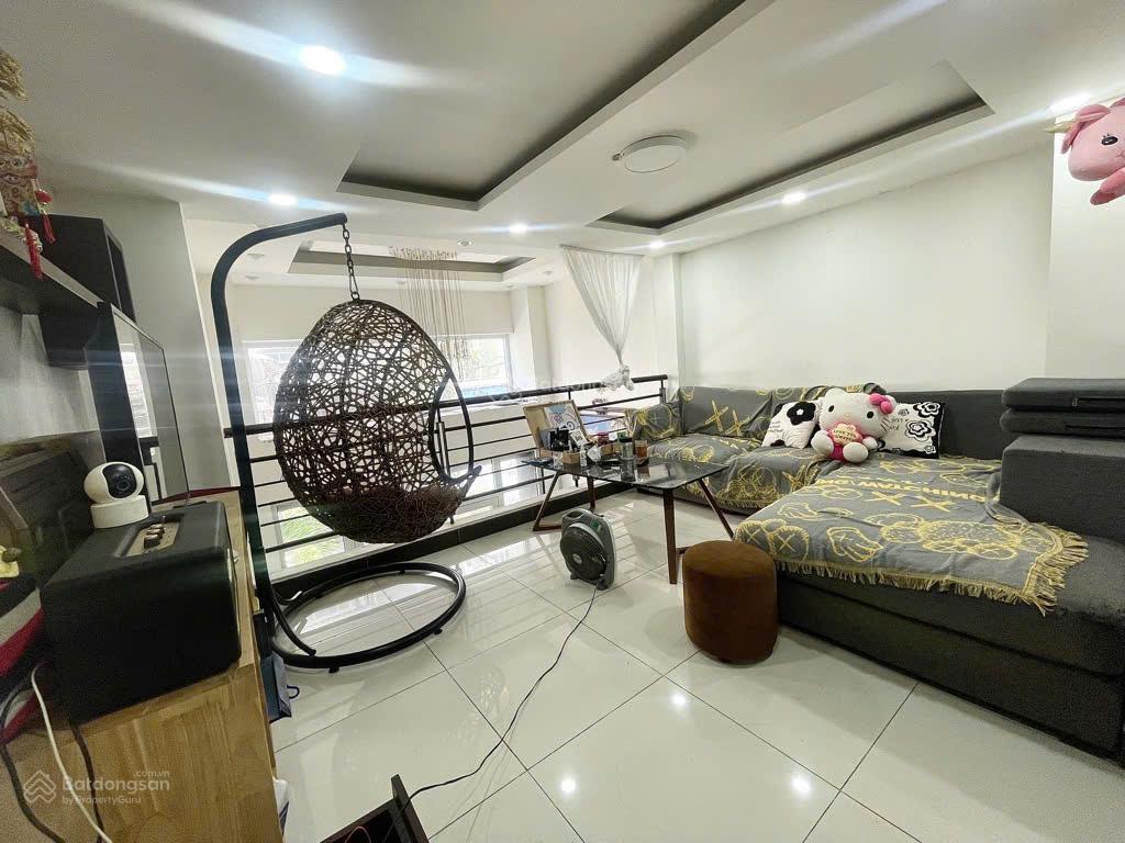 Chính chủ! nhà 5 tầng btct 64m2 nở hậu  sát mt hoàng hoa thám  xe hơi ngủ trong nhà khu cao tầng