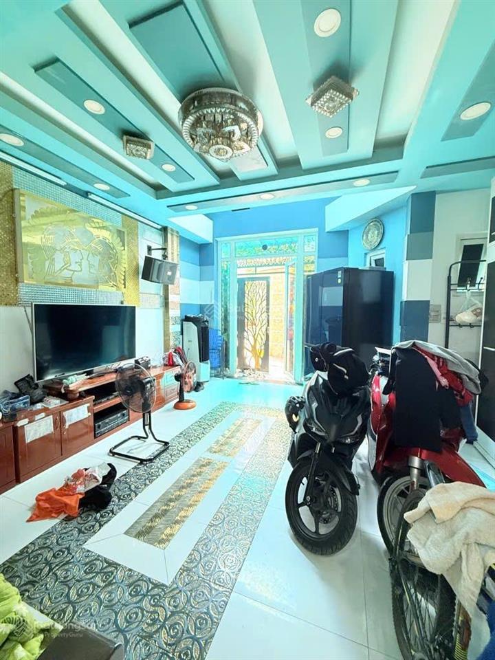 Hiếm! 5 tầng btct sát mt hoàng hoa thám  hẻm xe hơi  xây kiên cố nhà ngay trường học