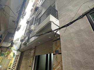 Can b.an gap ##lĩnhnam đường to ngõ lớn sau 1 nh.a ra ph.ố, dt 30m x 5 tầng , 3 ngủ đủ công năng