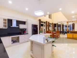 Bán biệt thự ngọc tước 2  vị trí góc đẳng cấp ngay biển bãi sau vt  chỉ 40 tỷ