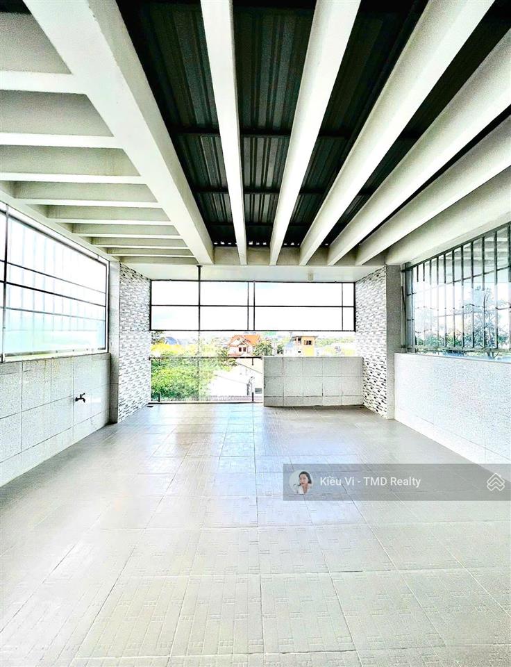 Bán nhà đối diện the global city sổ hồng hoàn công đủ trệt 3 lầu kdc hoàng anh minh tuấn quận 9
