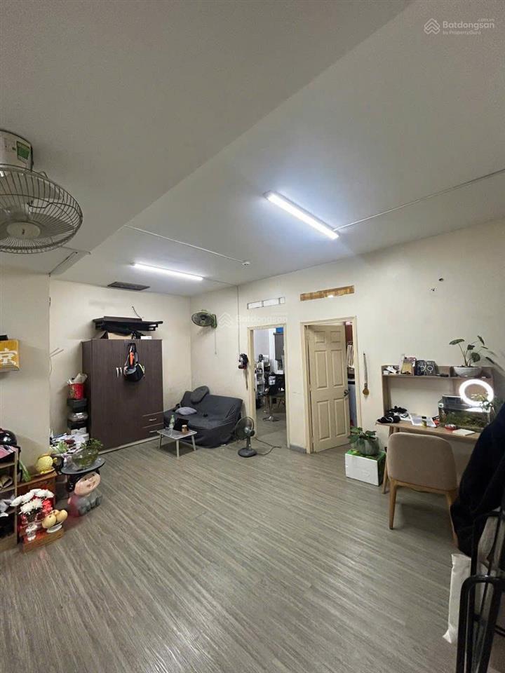 Bán căn hộ 2pn chung cư 109 nguyễn biểu, thang máy, quận 5