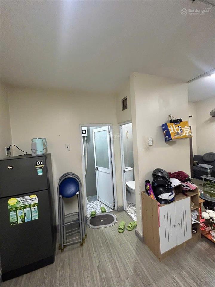 Bán căn hộ 2pn chung cư 109 nguyễn biểu, thang máy, quận 5