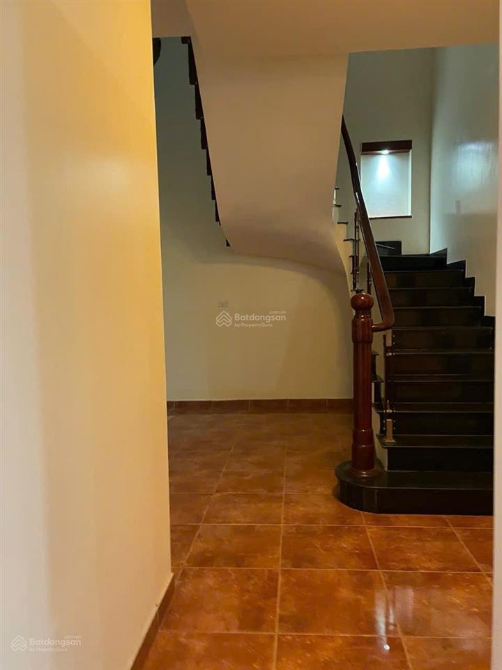 Cc mời thuê bt vip trần đại nghĩa hai bà trưng 220m2x3,5t oto 39,9 tr/1th.
