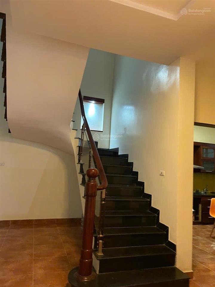 Cc mời thuê bt vip trần đại nghĩa hai bà trưng 220m2x3,5t oto 39,9 tr/1th.